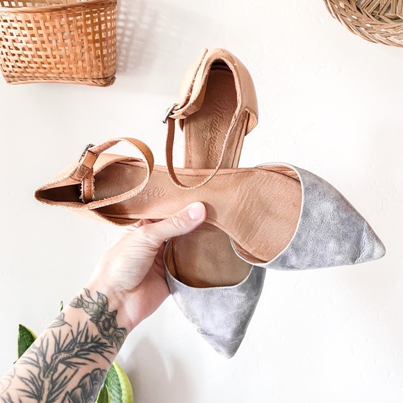 Madewell Shoes - Madewell Beatrice Ankle Skimmer Flat